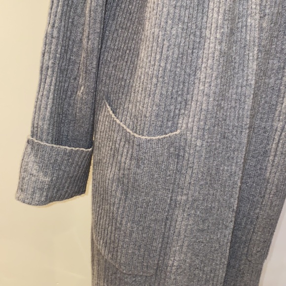 Revive Cashmere - Picture 4 of 7